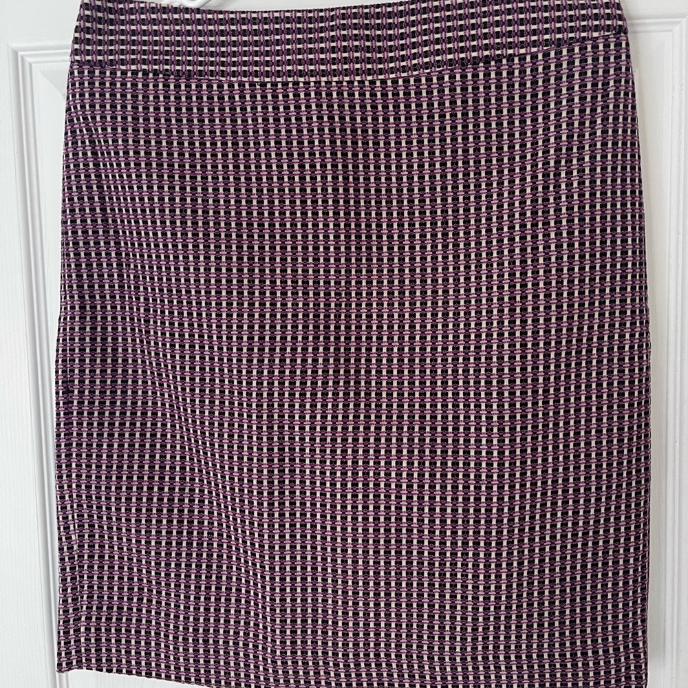 Elegant Black and Pink Women's Skirt
